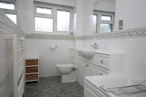4 Fox Covert, Fetcham, Leatherhead, KT22 9XD