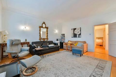 3 bedroom flat to rent, Cumberland Mansions, Marylebone