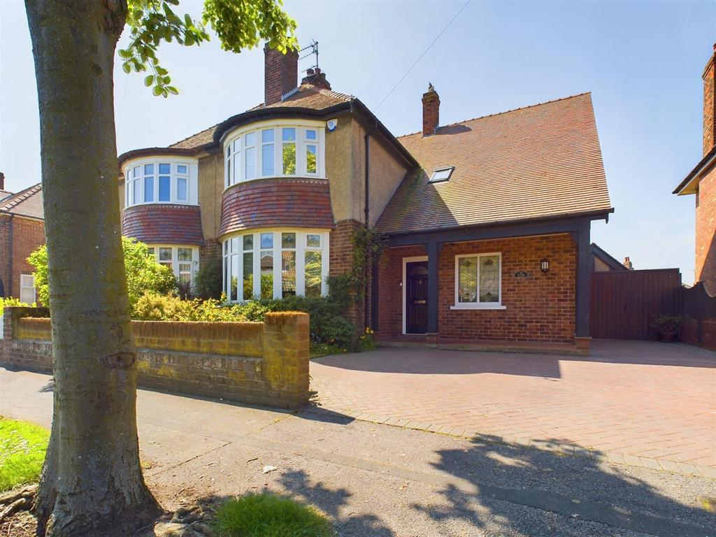 St. James Road, Bridlington 4 bed semidetached house for sale £340,000