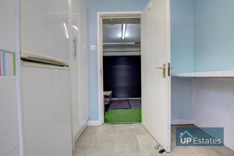 32 Skipworth Road, Binley, Coventry, CV3 2XA