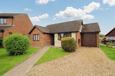 2 bedroom detached bungalow for sale, Lancaster Gardens, Aylsham, Norwich