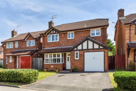 4 bedroom detached house for sale, Hunters Crescent, Totton, Hampshire
