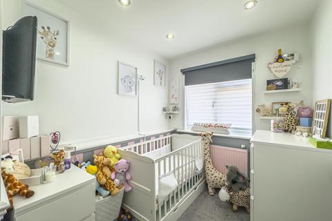 140 Burnham Road, Hullbridge, Hockley, SS5 6HJ