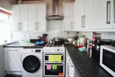 297 Leeds Road, Eccleshill, Bradford, BD2 3LD