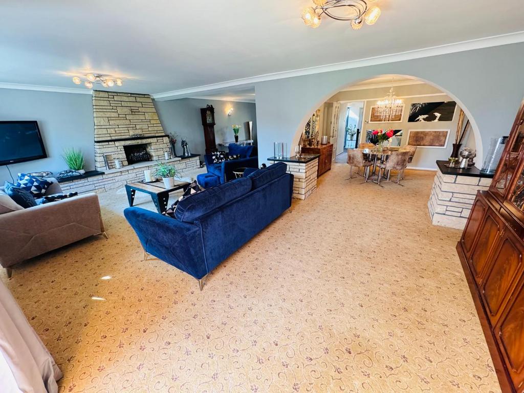Sitting room into dining