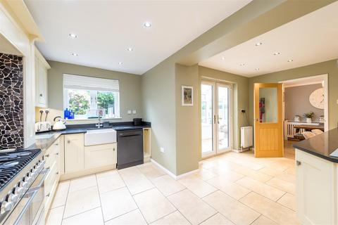 3 bedroom house for sale, 4 Wryneck Close, Colchester