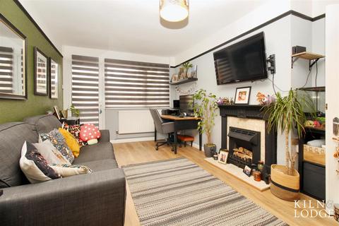 6 Darell Way, Billericay, CM11 2JT