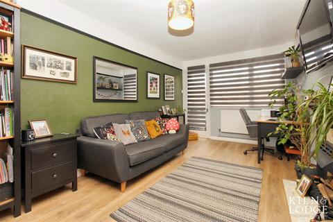 6 Darell Way, Billericay, CM11 2JT