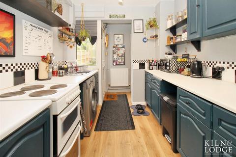 6 Darell Way, Billericay, CM11 2JT