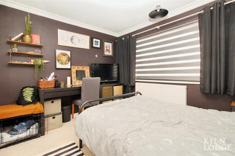6 Darell Way, Billericay, CM11 2JT