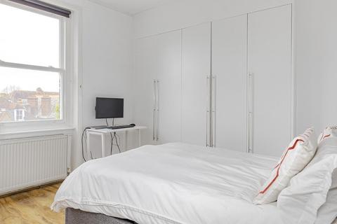 2 bedroom flat to rent, Netherhall Gardens, Belsize Park NW3
