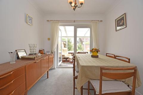 3 bedroom detached bungalow for sale, Weavers Walk, Cullompton