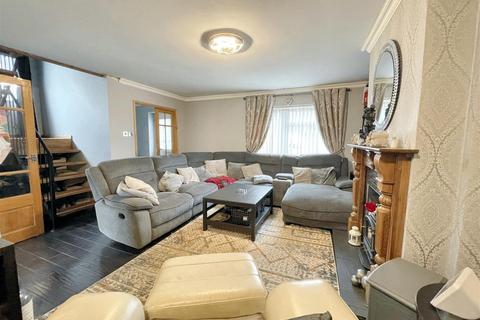 3 bedroom semi-detached house for sale, Is-Y-Llan, Llanddarog, Carmarthen