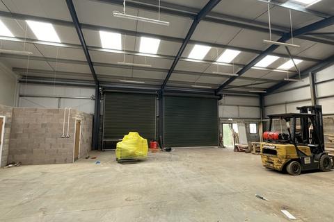 Warehouse to rent, Unit 6-9, Guinness Park Farm, Leigh Sinton, Malvern, Worcestershire, WR13 5EQ