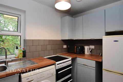 1 bedroom flat to rent, Windsor Close, Bovingdon, Hemel Hempstead