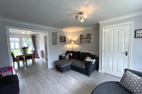 32 Camborne Close, Congleton, CW12 3BG