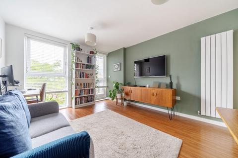 1 bedroom flat for sale, Ashmore Road, London