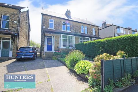 3 bedroom semi-detached house for sale, Cliffe Avenue Baildon, Shipley, West Yorkshire, BD17 6PD