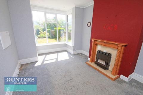 3 bedroom semi-detached house for sale, Cliffe Avenue Baildon, Shipley, West Yorkshire, BD17 6PD - SR