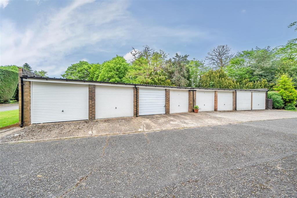 Double Length Garage: