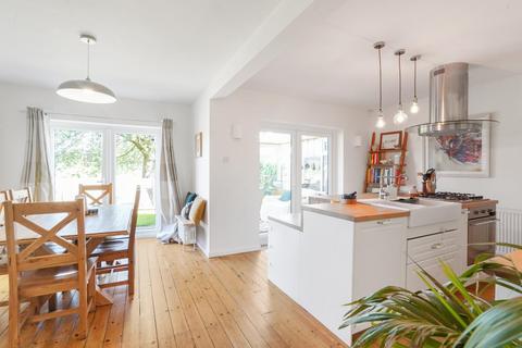 6 Bentcliffe Gardens, Leeds, LS17 6QS