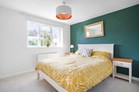 6 Bentcliffe Gardens, Leeds, LS17 6QS