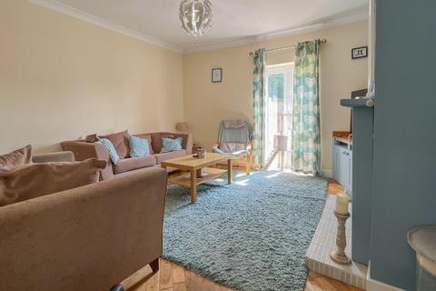 3 bedroom end of terrace house for sale, Wetherill Terrace, Dewsbury