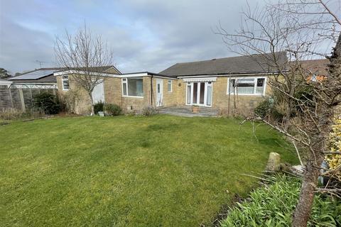 3 bedroom detached bungalow for sale, Barnaby Mead, Gillingham