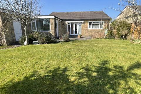 14 Barnaby Mead, Gillingham, SP8 4AL