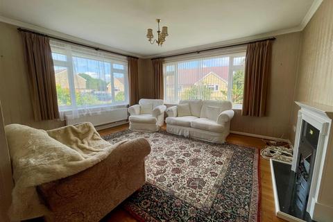 14 Barnaby Mead, Gillingham, SP8 4AL
