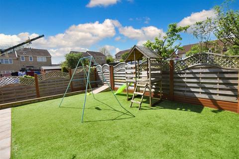 8 Dukes Close, Wincanton, BA9 9RF