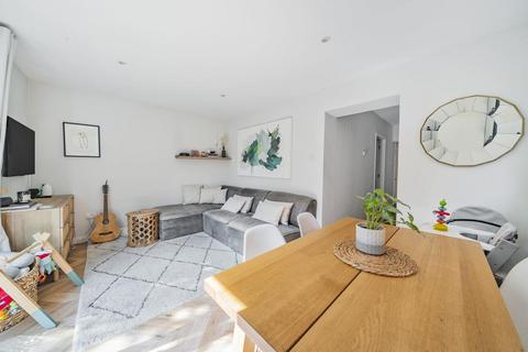 The Garden Flat, 16 Chesham Road, Guildford, GU1 3LS