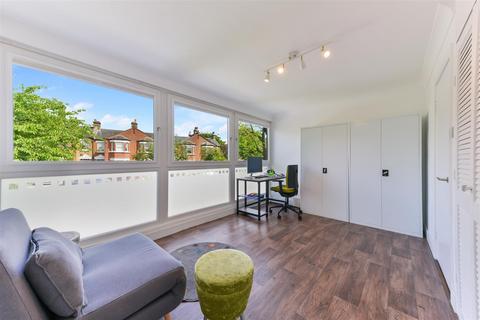 87 Lambton Road, London, SW20 0LW