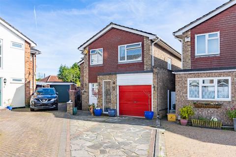 4 bedroom detached house for sale, Glenridding, Benfleet