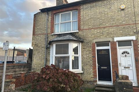2 bedroom semi-detached house to rent, Campbell Road, Maidstone ME15