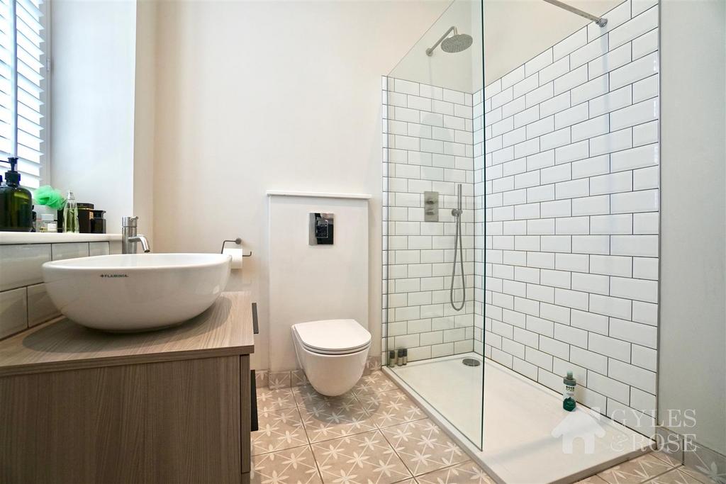 Ensuite