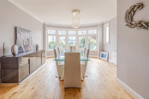 6 bedroom semi-detached house for sale, Crowstone Avenue, Chalkwell