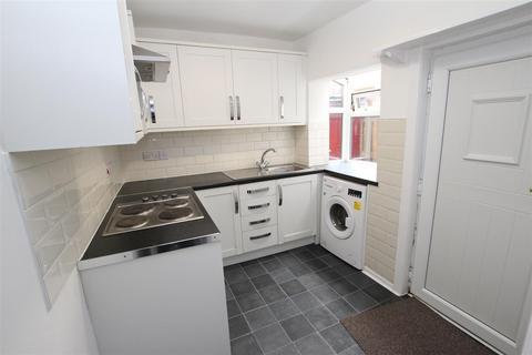 3 bedroom terraced house to rent, Empress Street, Bolton BL1