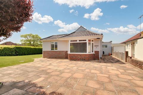 3 bedroom detached bungalow for sale, Rudgwick Avenue, Goring-By-Sea