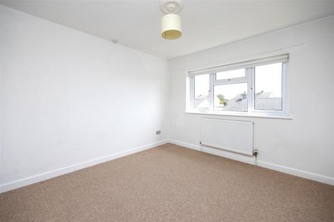 25 Kingsdown Road, Trowbridge, BA14 0LB