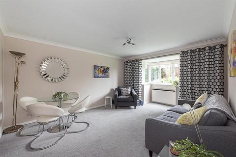 1 bedroom flat for sale, Westfield Road, Harpenden