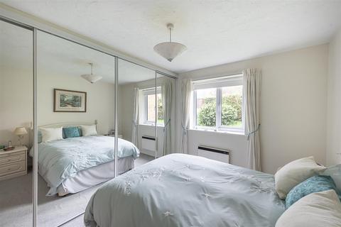 1 bedroom flat for sale, Westfield Road, Harpenden