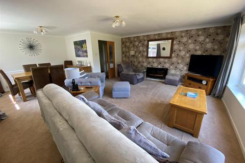 4 bedroom detached bungalow for sale, Glenwood Road, West Moors, Ferndown