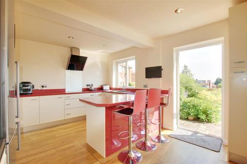 4 bedroom semi-detached house for sale, Greystoke Gardens, Enfield