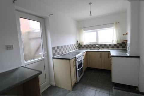 3 bedroom detached house to rent, Gayfield Avenue, Brierley Hill