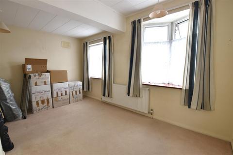 18 Barrington Road, Bexleyheath, DA7 4UW