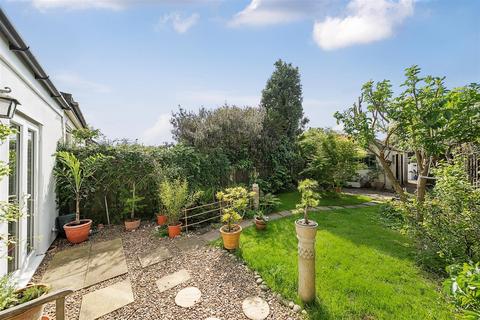 63 Latchmere Lane, Kingston Upon Thames, KT2 5SF