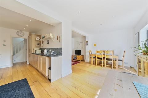 63 Latchmere Lane, Kingston Upon Thames, KT2 5SF