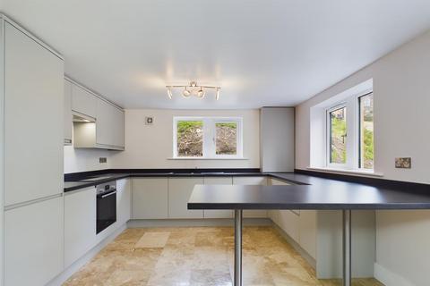 2 bedroom apartment for sale, 6, Waterside Close, Ripponden, HX6 4BX