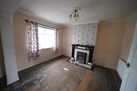 3 bedroom end of terrace house for sale, Askew Avenue, Hull